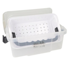 Disinfection bath with a capacity of 3.5 liters